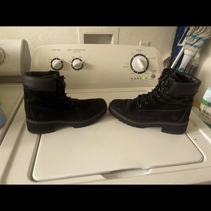 Timberland woman’s black boots size 9